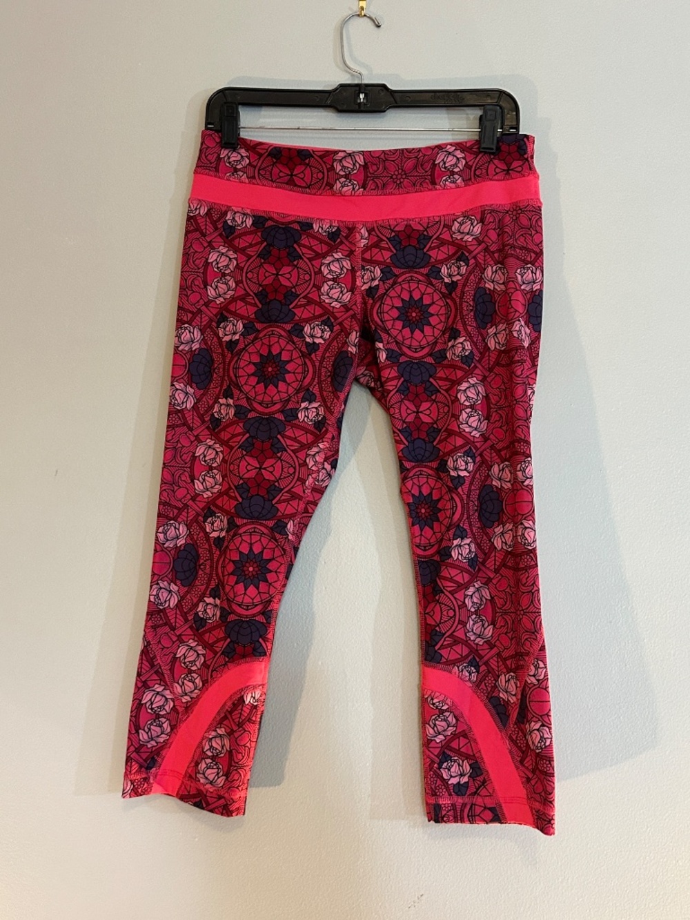 Lululemon capris leggings size 8
